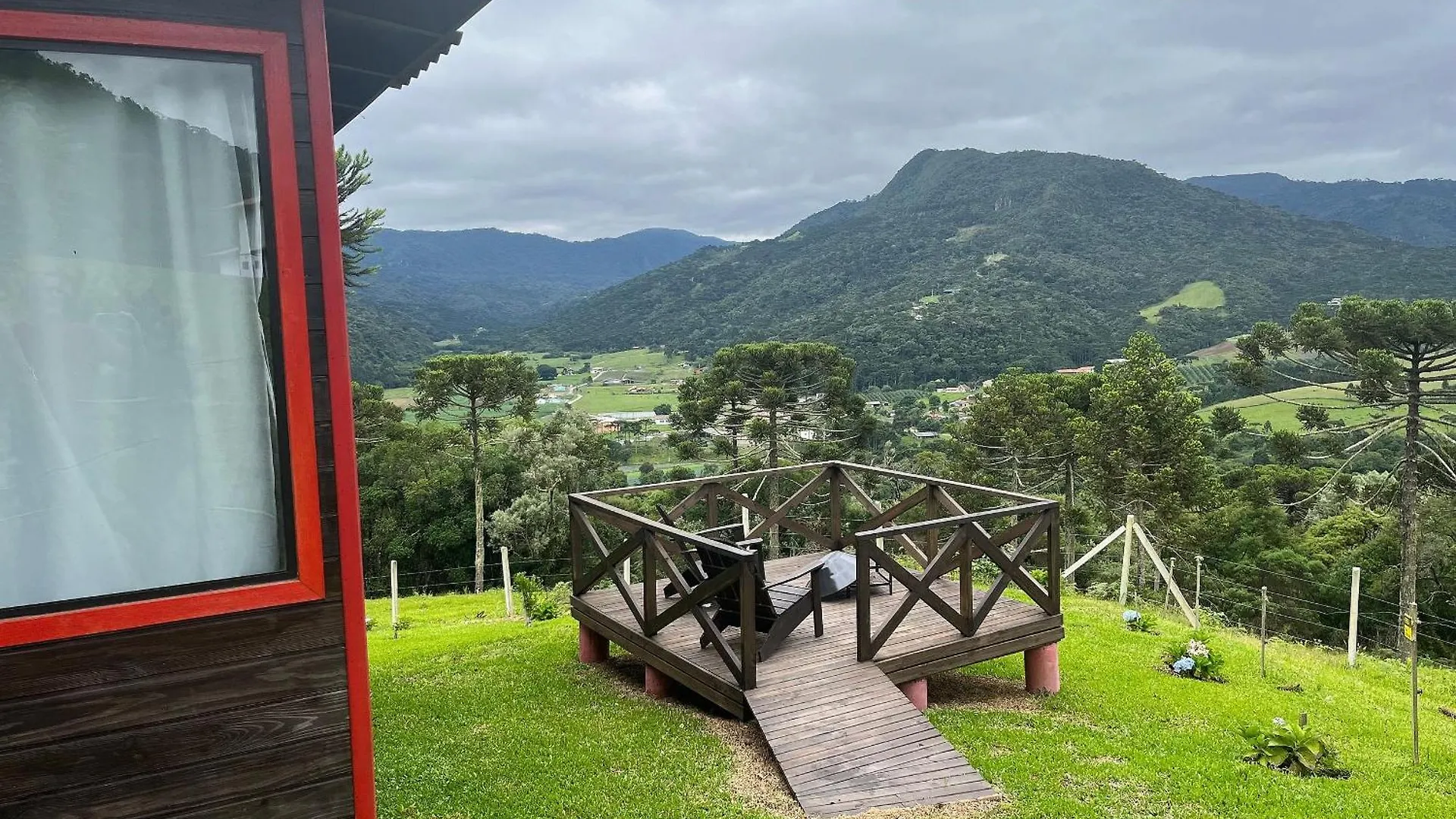 Chales Solar Da Montanha Urubici - Com Hidromassagem 0*,