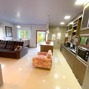  Casa de Férias Casa Com 3 Suítes Em
